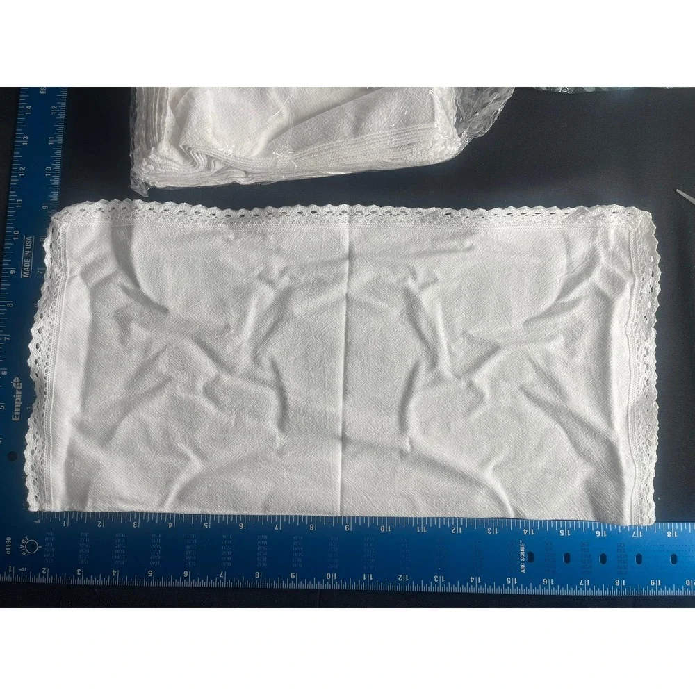 Eaasty 12‎ Sets White Lace Trim Napkins with Eucalyptus Jute Rope Napkin Rings